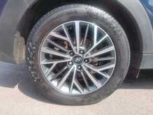 Hyundai TUCSON CRDi Premium 