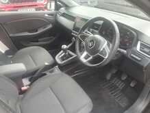 Renault Clio TCe Iconic 