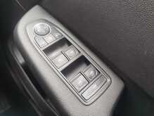 Renault Clio TCe Iconic 
