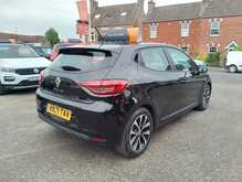 Renault Clio TCe Iconic 