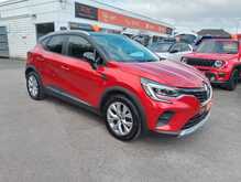Renault Captur TCe Iconic 