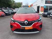 Renault Captur TCe Iconic 