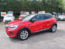 Renault Captur TCe Iconic 