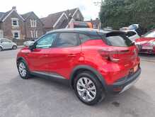 Renault Captur TCe Iconic 