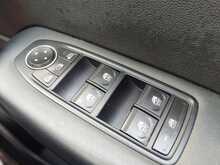 Renault Captur TCe Iconic 