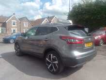 Nissan Qashqai DIG-T Tekna 