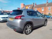Peugeot 2008 PureTech Allure 