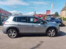 Peugeot 2008 PureTech Allure 