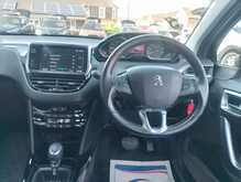 Peugeot 2008 PureTech Allure 