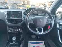 Peugeot 2008 PureTech Allure 