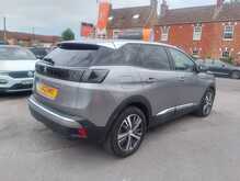 Peugeot 3008 PureTech Allure 