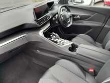 Peugeot 3008 PureTech Allure 