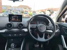 Audi Q2 TDI Sport 