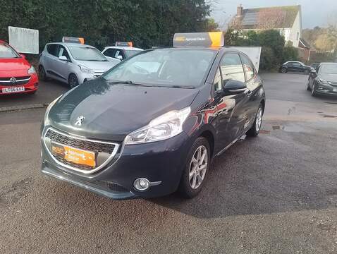 VTi PureTech Active Hatchback 1.0 Manual Petrol
