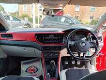 Volkswagen Polo TSI beats 