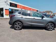 Nissan Qashqai DIG-T N-Connecta 