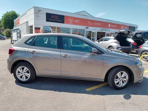 1.0 SE Hatchback 5dr Petrol Manual Euro 6 (s/s) (65 ps)