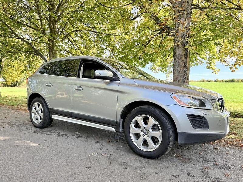 Volvo XC60 2.0 T5 SE Lux SUV 5dr Petrol Powershift Euro 5 (240 ps) - U1807