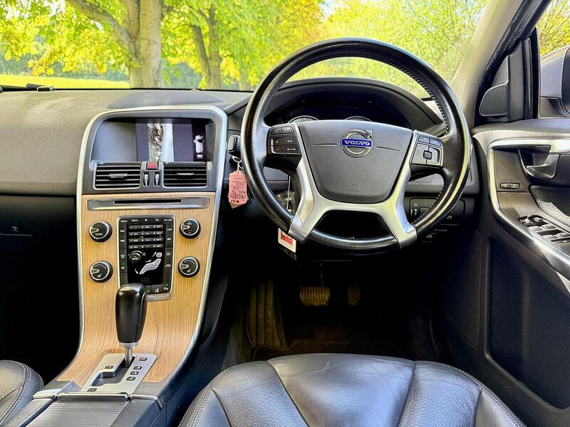 Volvo XC60 2.0 T5 SE Lux SUV 5dr Petrol Powershift Euro 5 (240 ps) - U1807