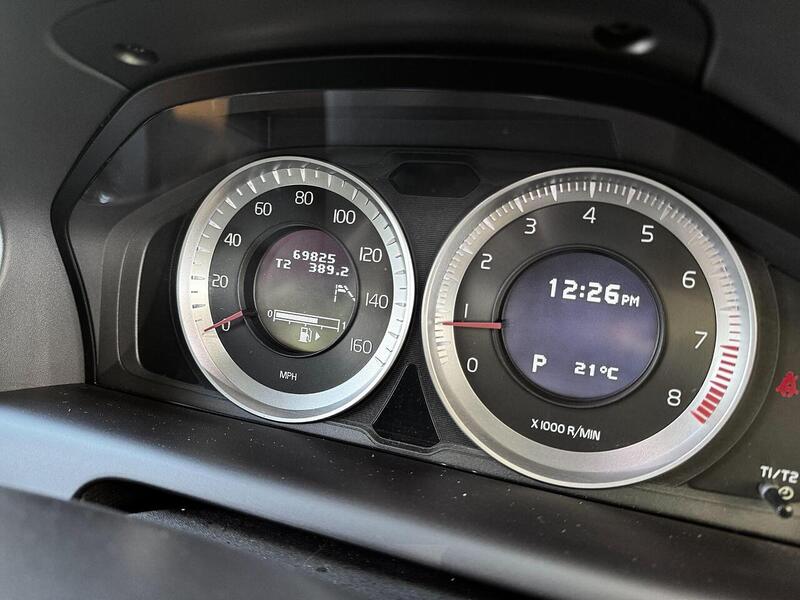 Volvo XC60 2.0 T5 SE Lux SUV 5dr Petrol Powershift Euro 5 (240 ps) - U1807