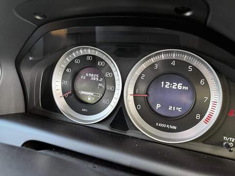 Volvo XC60 2.0 T5 SE Lux SUV 5dr Petrol Powershift Euro 5 (240 ps) - U1807
