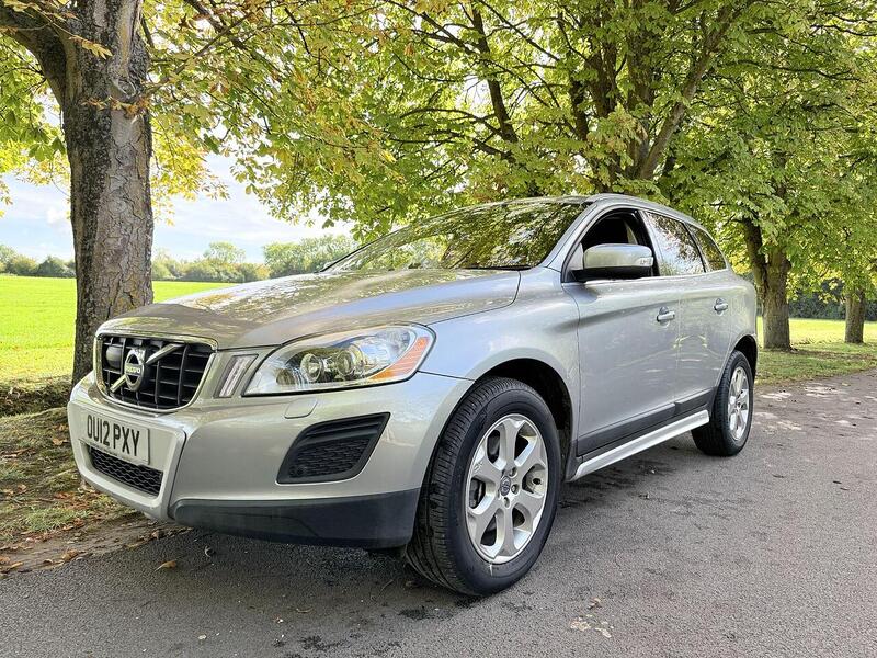 Volvo XC60 2.0 T5 SE Lux SUV 5dr Petrol Powershift Euro 5 (240 ps) - U1807