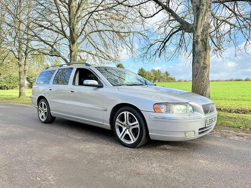Volvo V70 2.4 SE Estate 5dr Petrol Automatic (231 g/km, 170 bhp) - U1929