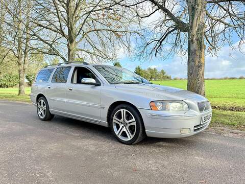 Volvo V70 2.4 (170bhp) SE 5dr Estate Auto Petrol Estate Automatic Petrol