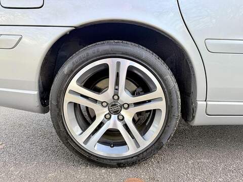 Volvo V70 2.4 SE Estate 5dr Petrol Automatic (231 g/km, 170 bhp) - U1929