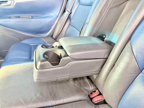 Volvo V70 2.4 SE Estate 5dr Petrol Automatic (231 g/km, 170 bhp) - U1929