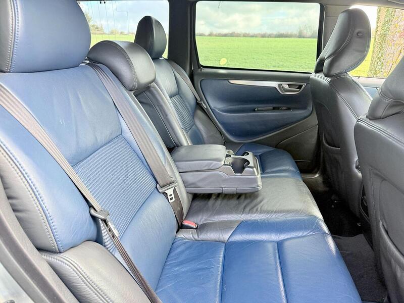Volvo V70 2.4 SE Estate 5dr Petrol Automatic (231 g/km, 170 bhp) - U1929