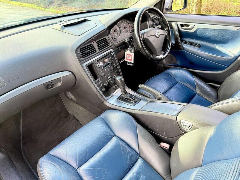 Volvo V70 2.4 SE Estate 5dr Petrol Automatic (231 g/km, 170 bhp) - U1929