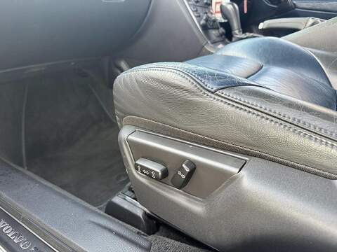 Volvo V70 2.4 SE Estate 5dr Petrol Automatic (231 g/km, 170 bhp) - U1929