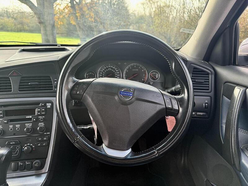 Volvo V70 2.4 SE Estate 5dr Petrol Automatic (231 g/km, 170 bhp) - U1929