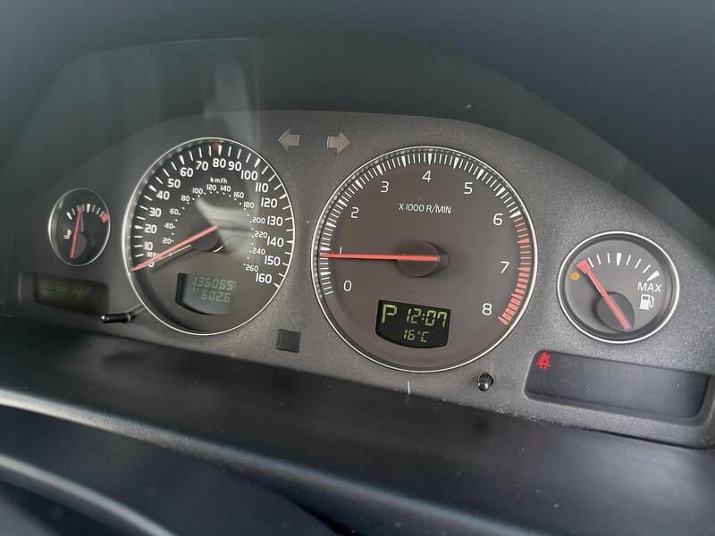Volvo V70 2.4 SE Estate 5dr Petrol Automatic (231 g/km, 170 bhp) - U1929