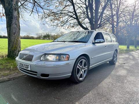 Volvo V70 2.4 SE Estate 5dr Petrol Automatic (231 g/km, 170 bhp) - U1929