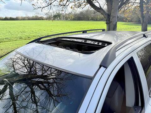 Volvo V70 2.4 SE Estate 5dr Petrol Automatic (231 g/km, 170 bhp) - U1929