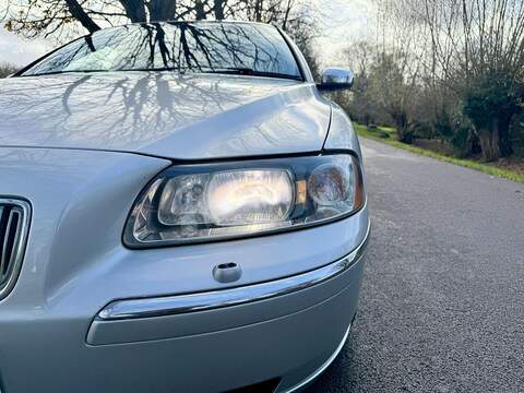 Volvo V70 2.4 SE Estate 5dr Petrol Automatic (231 g/km, 170 bhp) - U1929