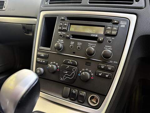 Volvo V70 2.5 R Estate 5dr Petrol Geartronic (264 g/km, 300 bhp) - U1947