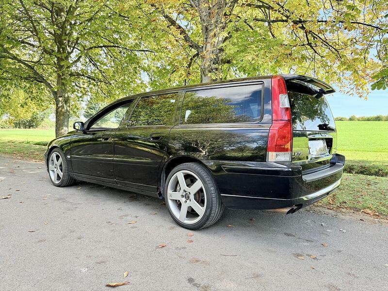 Volvo V70 2.5 R Estate 5dr Petrol Geartronic (264 g/km, 300 bhp) - U1947