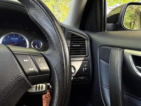 Volvo V70 2.5 R Estate 5dr Petrol Geartronic (264 g/km, 300 bhp) - U1947