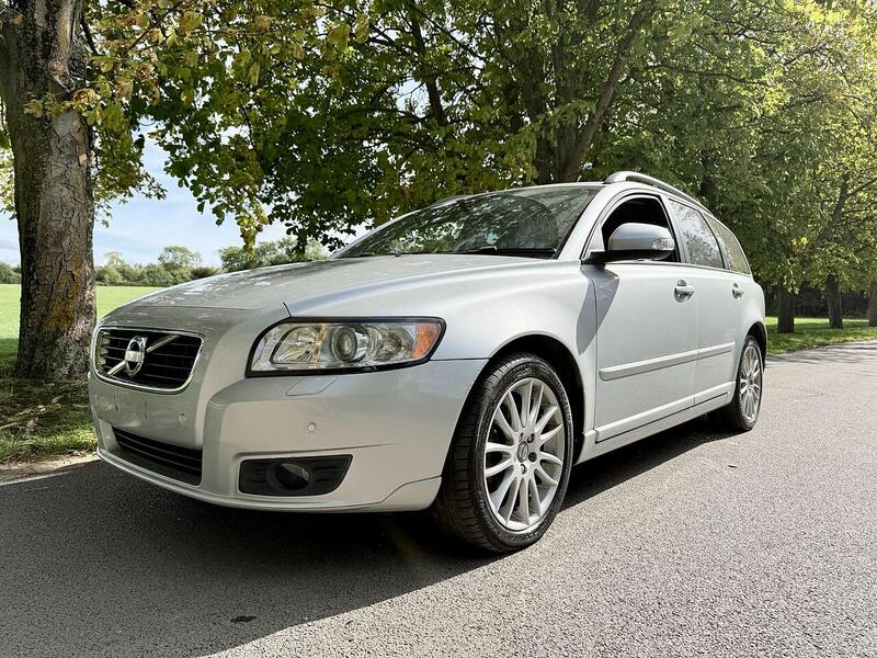 Volvo V50 Se Lux 2.0 5dr Estate Petrol - U1952