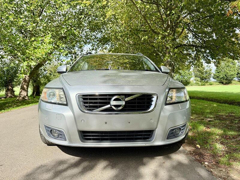 Volvo V50 Se Lux 2.0 5dr Estate Petrol - U1952