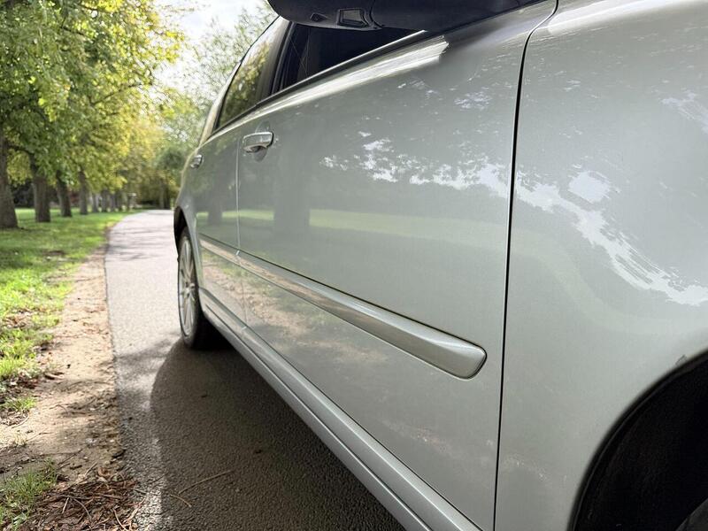 Volvo V50 Se Lux 2.0 5dr Estate Petrol - U1952