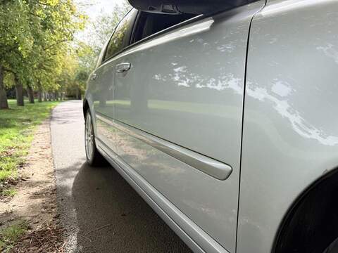 Volvo V50 Se Lux 2.0 5dr Estate Petrol - U1952