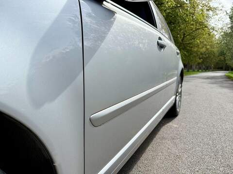Volvo V50 Se Lux 2.0 5dr Estate Petrol - U1952