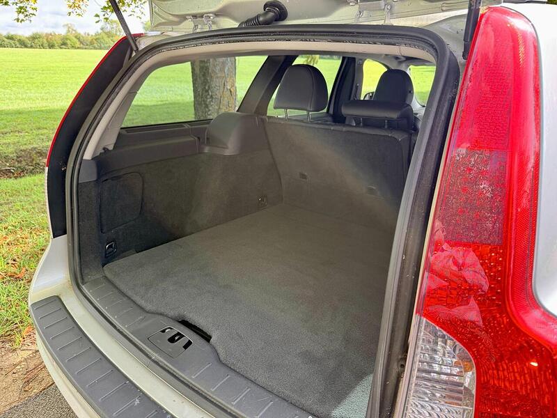 Volvo V50 Se Lux 2.0 5dr Estate Petrol - U1952