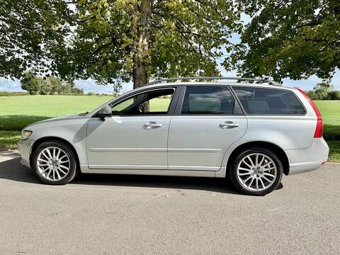 Volvo V50 Se Lux 2.0 5dr Estate Petrol - U1952