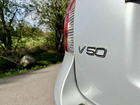 Volvo V50 Se Lux 2.0 5dr Estate Petrol - U1952