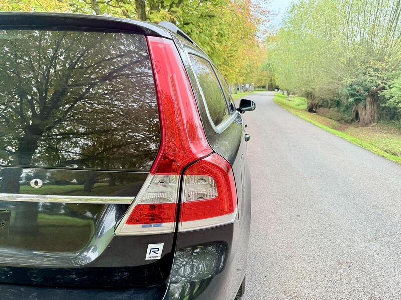Volvo V70 1.6 T4 SE Lux Estate 5dr Petrol Powershift Euro 5 (180 ps) - U1958